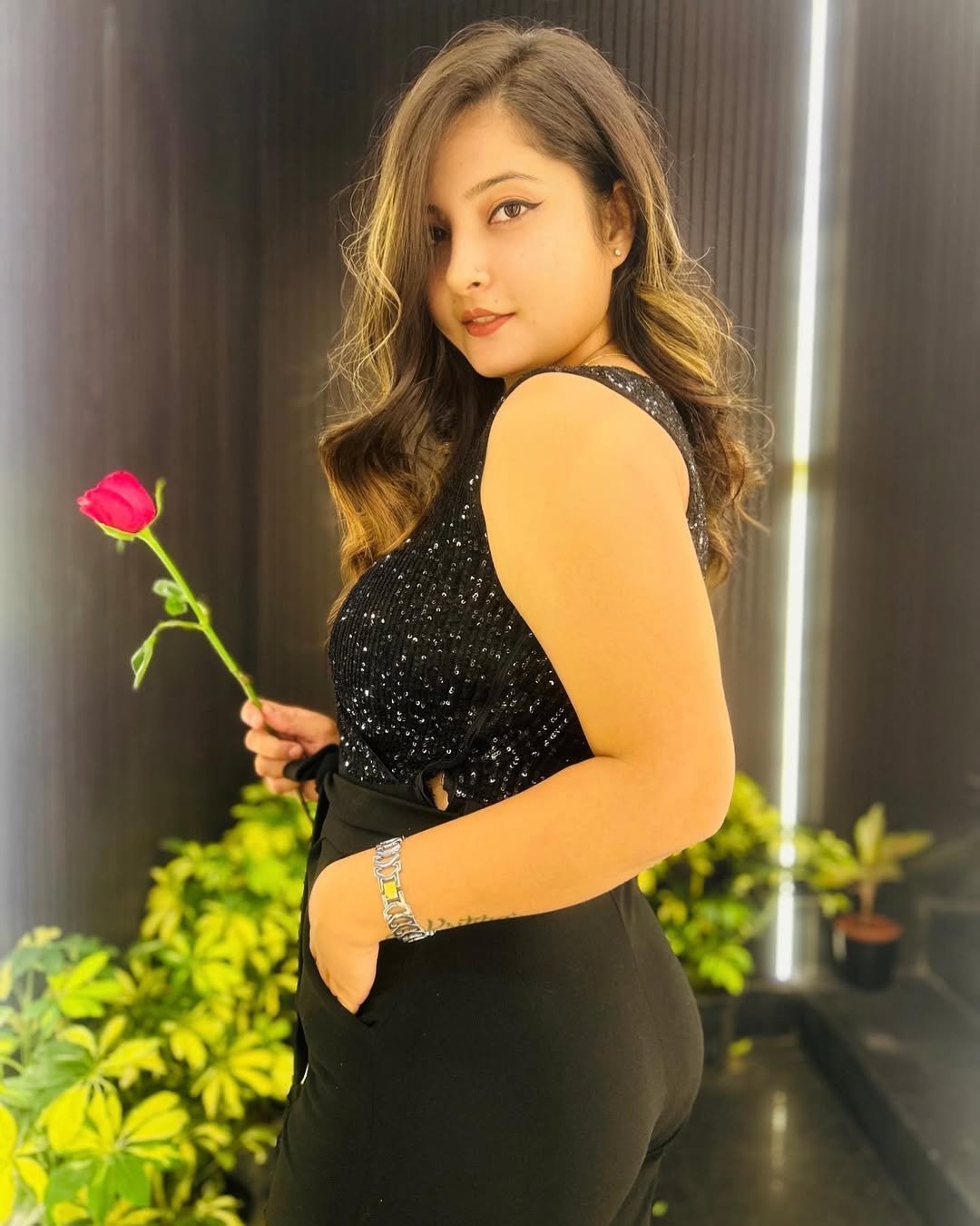 Read more about the article Call Girl in Secretariat North Delhi NCR Escort Service Call 9711800081