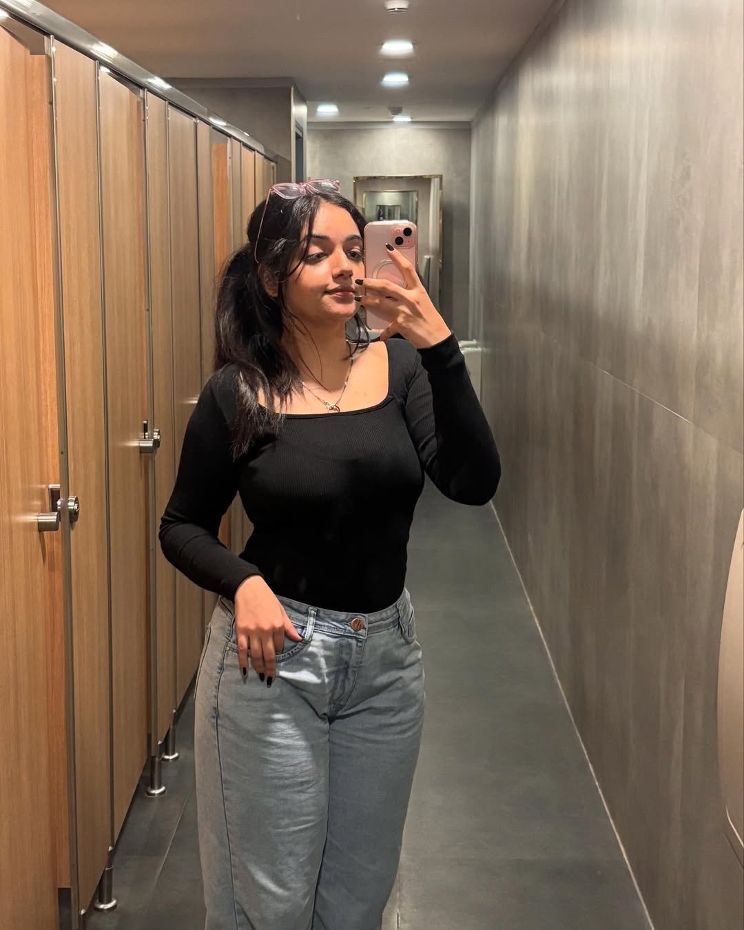 Read more about the article Call Girls In Safdarjung Enclave 9711800081 Delhi Escorts